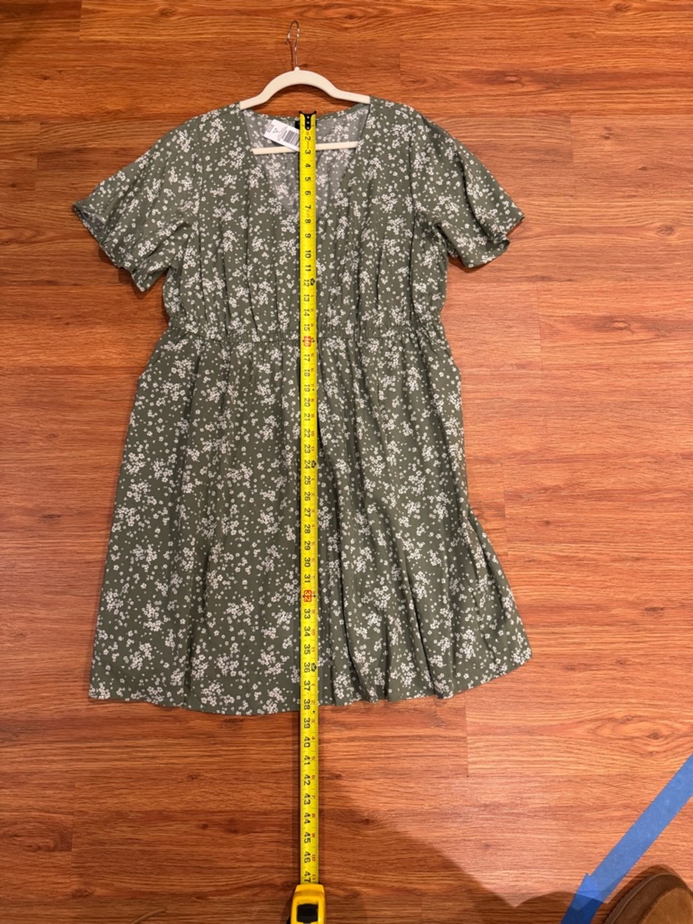Torrid 21 Sage Green Floral V-Neck Midi Dress - Picture 6 of 14